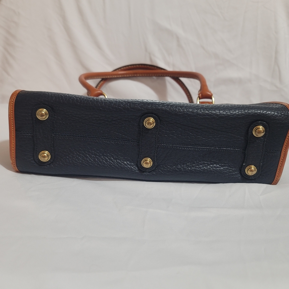 Dooney & Burke Rare Black & British Tan Vintage Shoulder Satchel - Picture 7 of 12